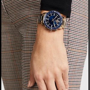 Tory Burch Hybrid Watch ✨